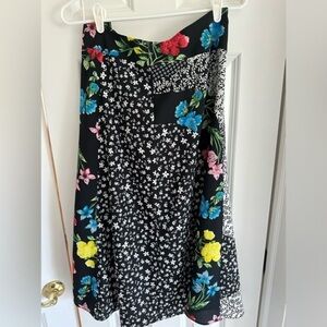 Calvin Klein flowered Skirt, size 12